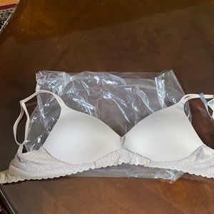 Brand new with tags wireless bra from AERIE.